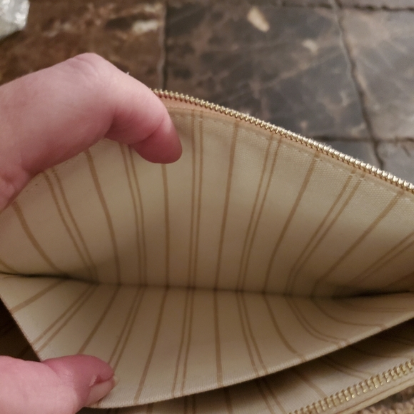 Louis Vuitton Damier Azur Neverfull MM Pochette LIKE NEW - Picture 10 of 10